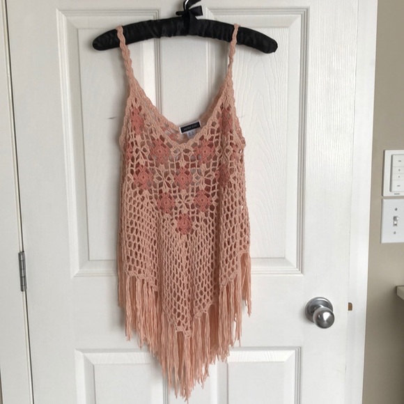 Beautiful crochet  tank top💕 - Picture 3 of 3